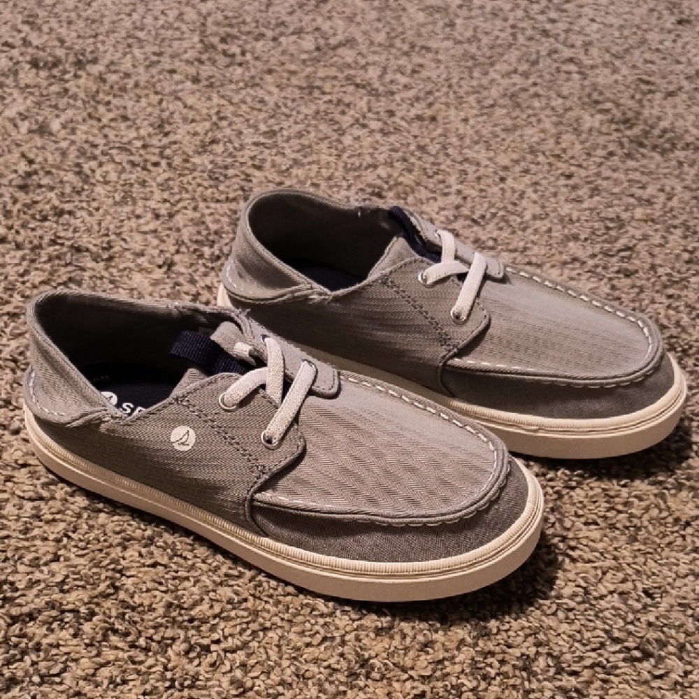 Boy Gray Sperry Boat Shoes Size 1 New W/O Tags